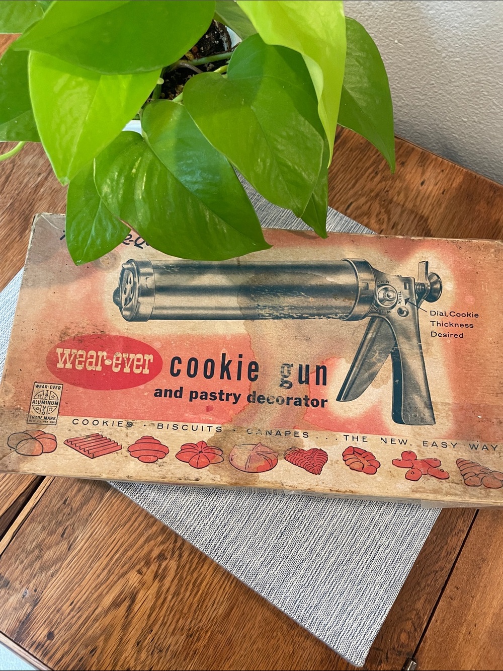Vintage Wear-Ever Cookie Gun & Pastry Decorator | Original Box | 1950s